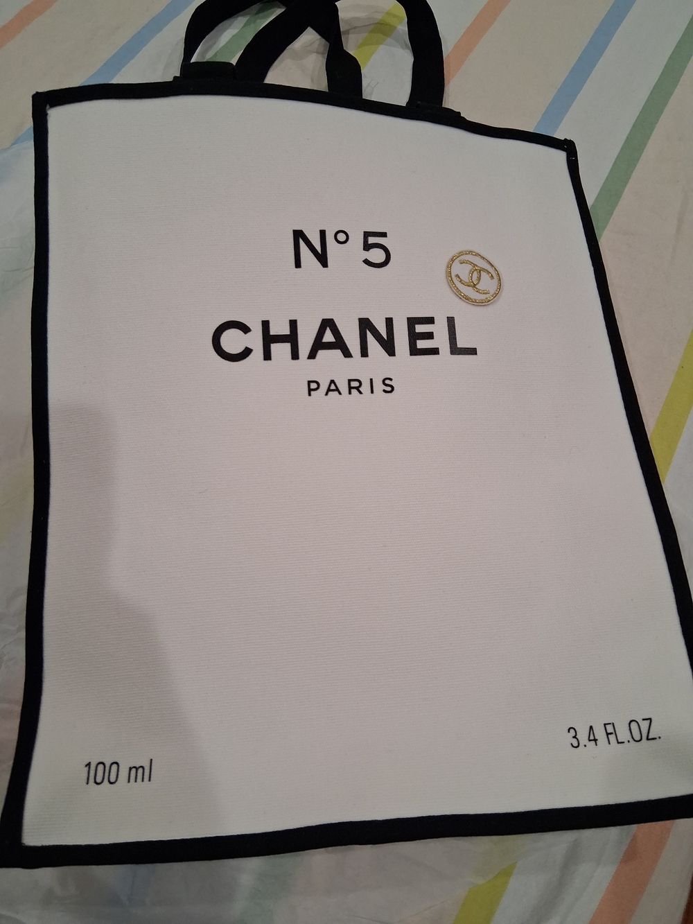 Chanel No.5 GWP Paris Tote Bag - White & Black with Gold Logo.New